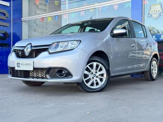 RENAULT SANDERO 1.6 16V SCE FLEX EXPRESSION MANUAL RENAULT SANDERO 1.6 16V SCE FLEX EXPRESSION MANUAL